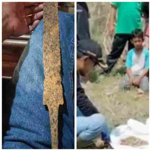 Peninggalan situs sejarah makam leluhur era kerajaan di Bojonegoro, menjadi edukasi dan potensi wisata religi.