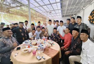 Open house, Halal bihalal Bupati Bojonegoro & Bapak Menteri Koord Bid PM&K RI bersama Kades di GOR Dolokgede.
